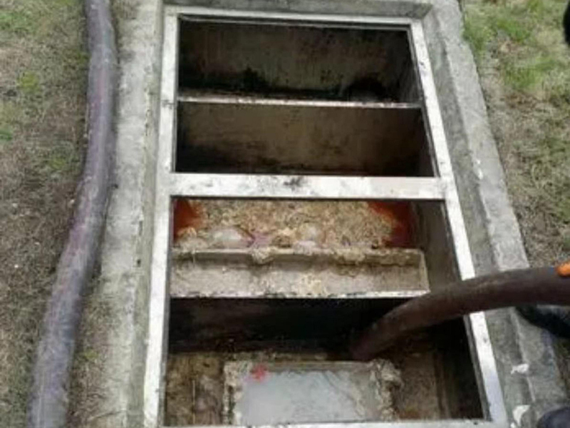 杭锦后隔油池清理